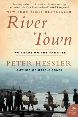 River Town: Two Years on the Yangtze Paperback Harper Perennial